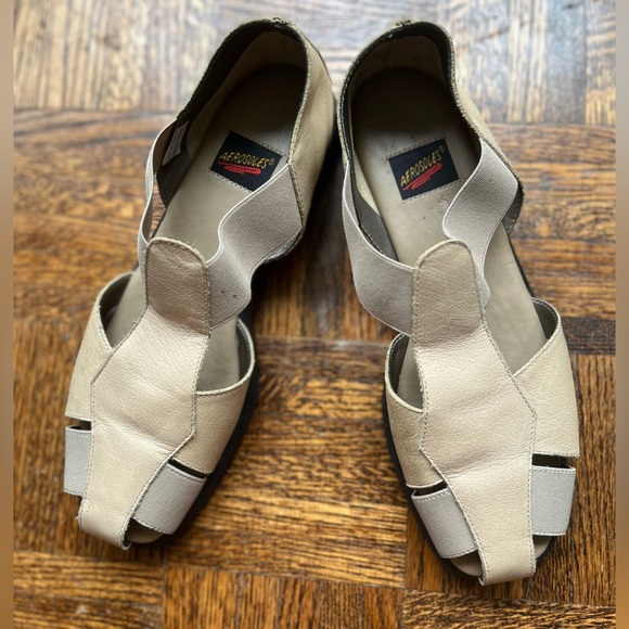 Aerosoles Leather Vintage Fisherman Sandals - Picture 2 of 11